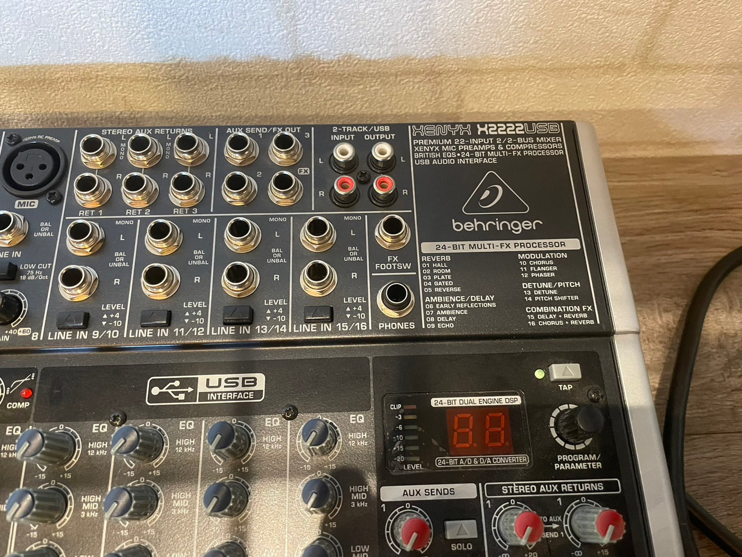 Behringer XENYX X2222USB Analog Mixer